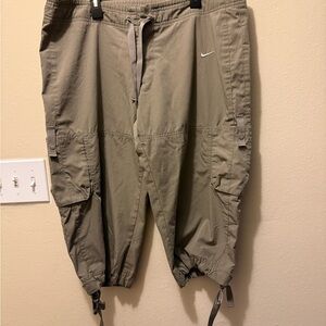 Nike Women's Cargo Pants - Olive